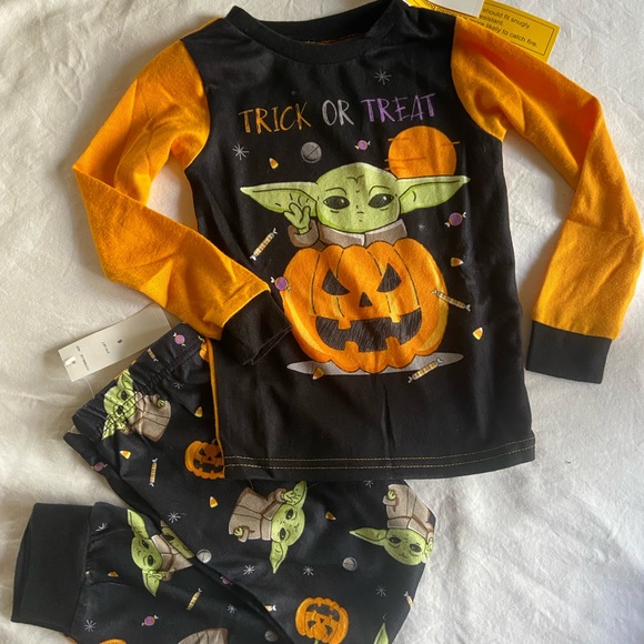 🎃NWT-Star Wars Baby Yoda Halloween Pajama Set🎃 - Picture 2 of 4